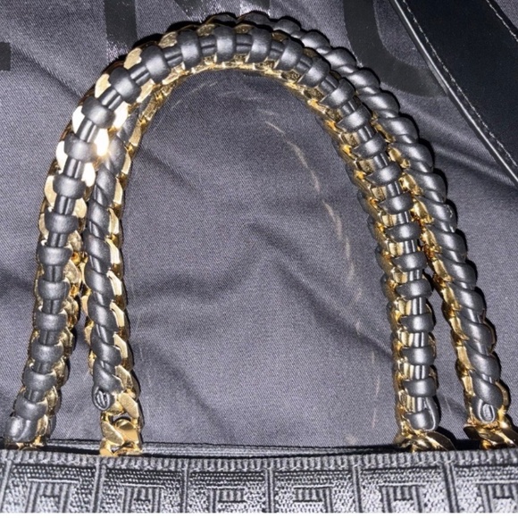 Givenchy G-Tote Shopping Bag - Picture 6 of 9